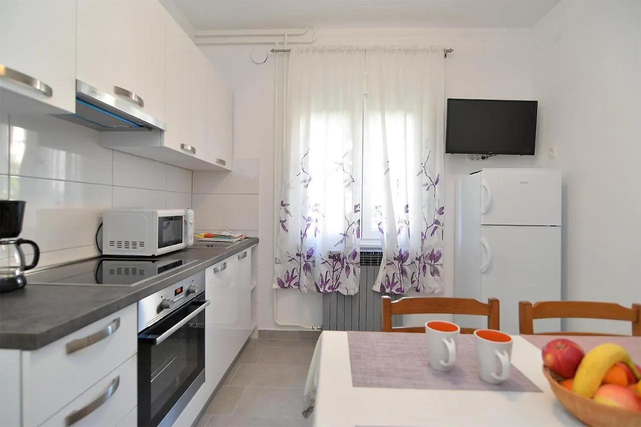 Apartments Nedo 2047 Fažana Chorwacja